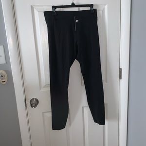 NWT BLACK Large Nike Just Do it Leggings